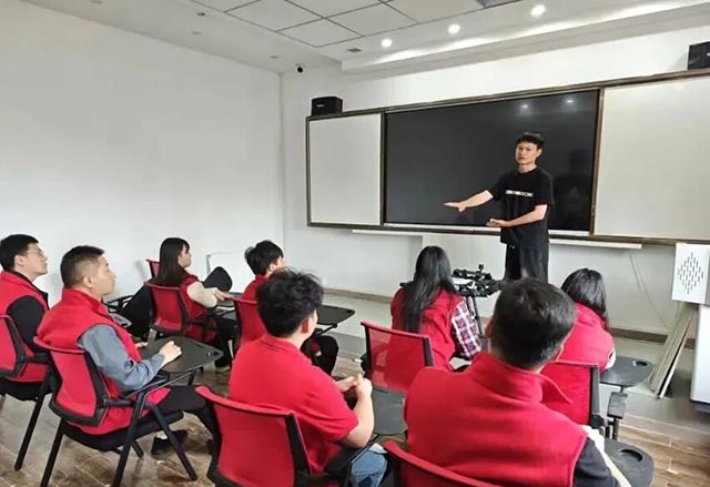 人社无人机驾驶员初级.jpg